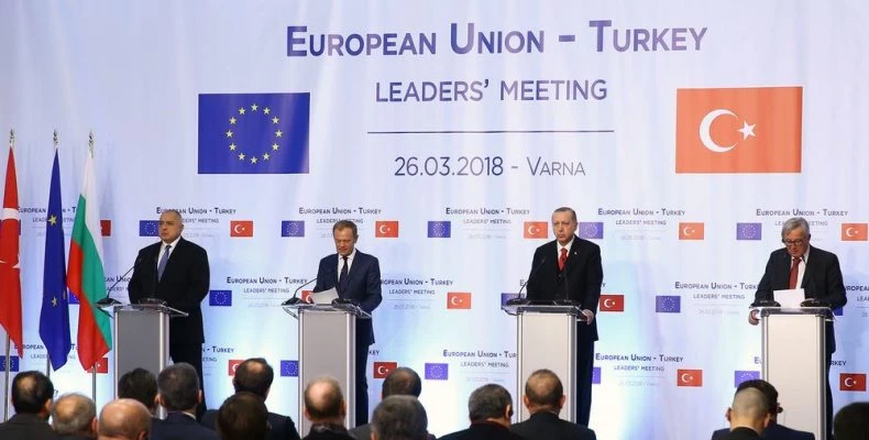 Σιγά μην άφηνε ο Ερντογάν τους δύο στρατιωτικούς – Σφάζει Κούρδους “και για την ασφάλεια της ΕΕ”